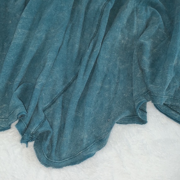 Free People distressed t-shirt - Picture 4 of 5